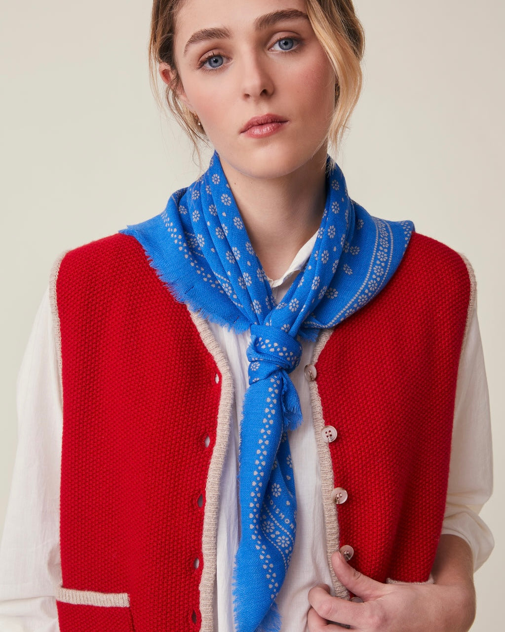 Moismont | Scarf Olaf N°676 | Circus