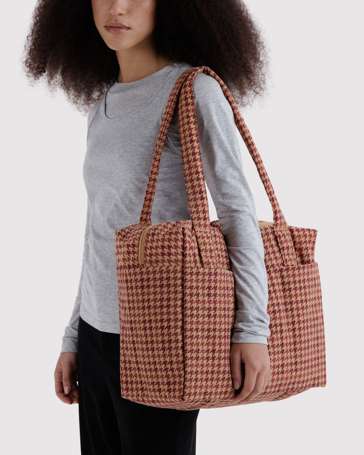 Baggu | Small Cloud Carry On | Tan Houndstooth