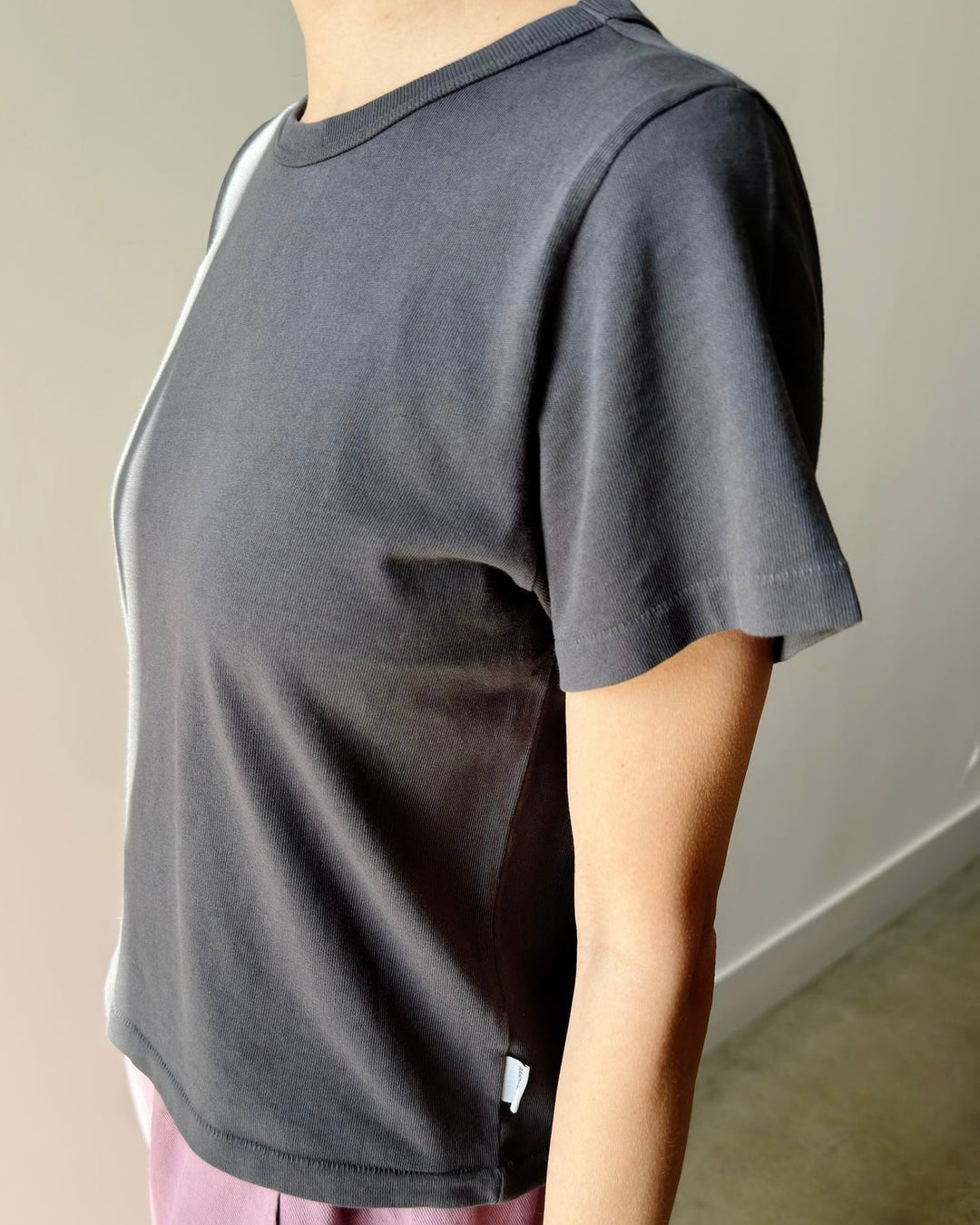 Le Bon Shoppe | The Little Boy tee | Carbon