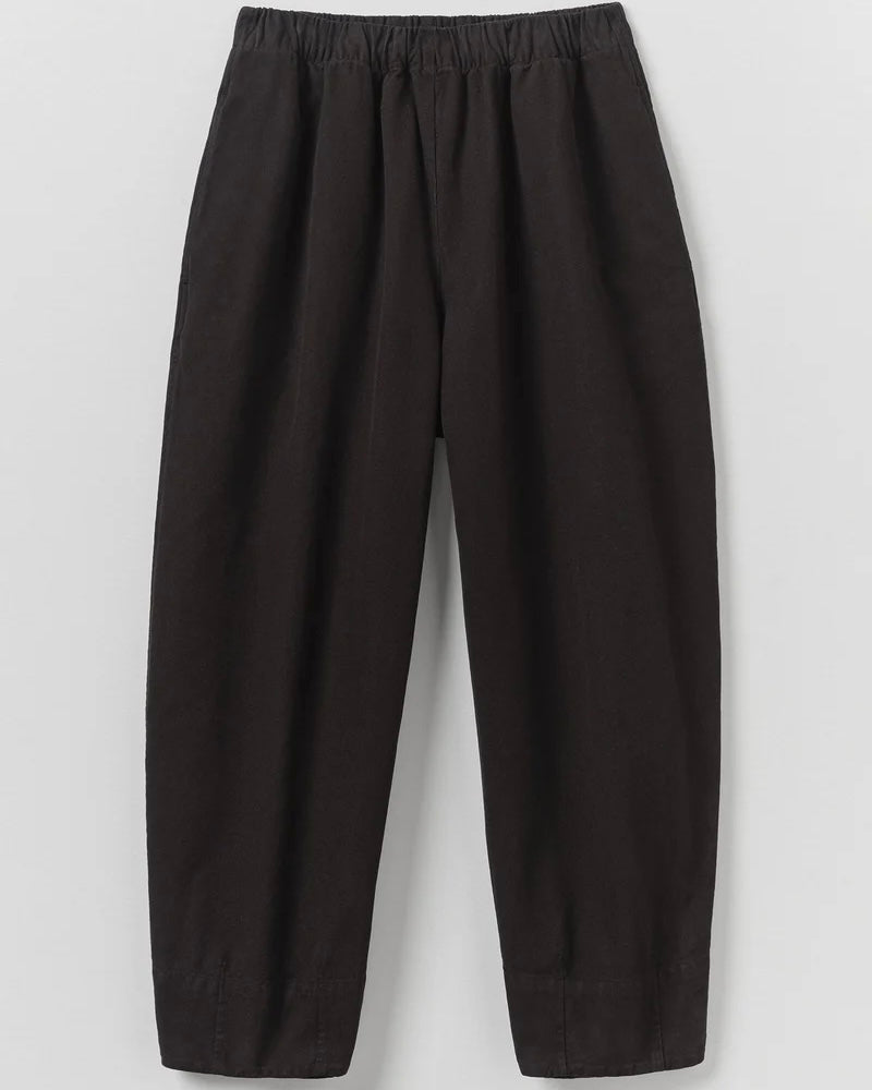 TOAST | Sculpted Leg Brushed Canvas Trousers | Black