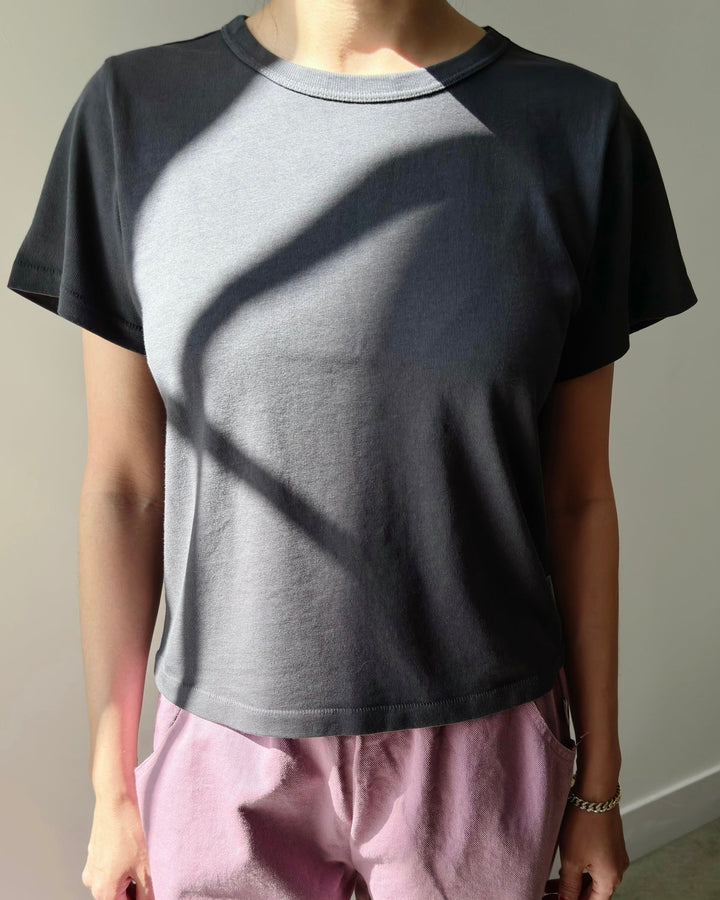 Le Bon Shoppe | The Little Boy tee | Carbon