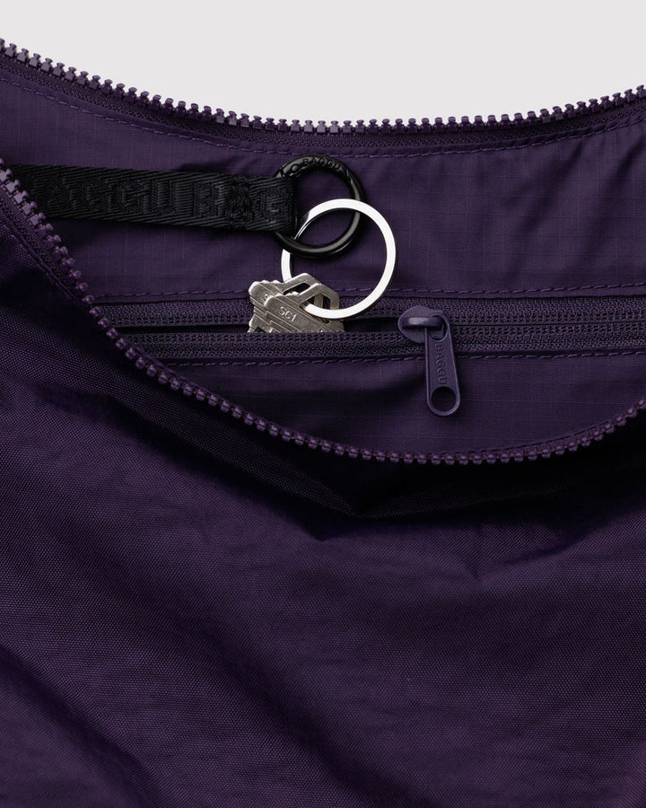 Baggu | Medium Crescent Nylon bag | Fig